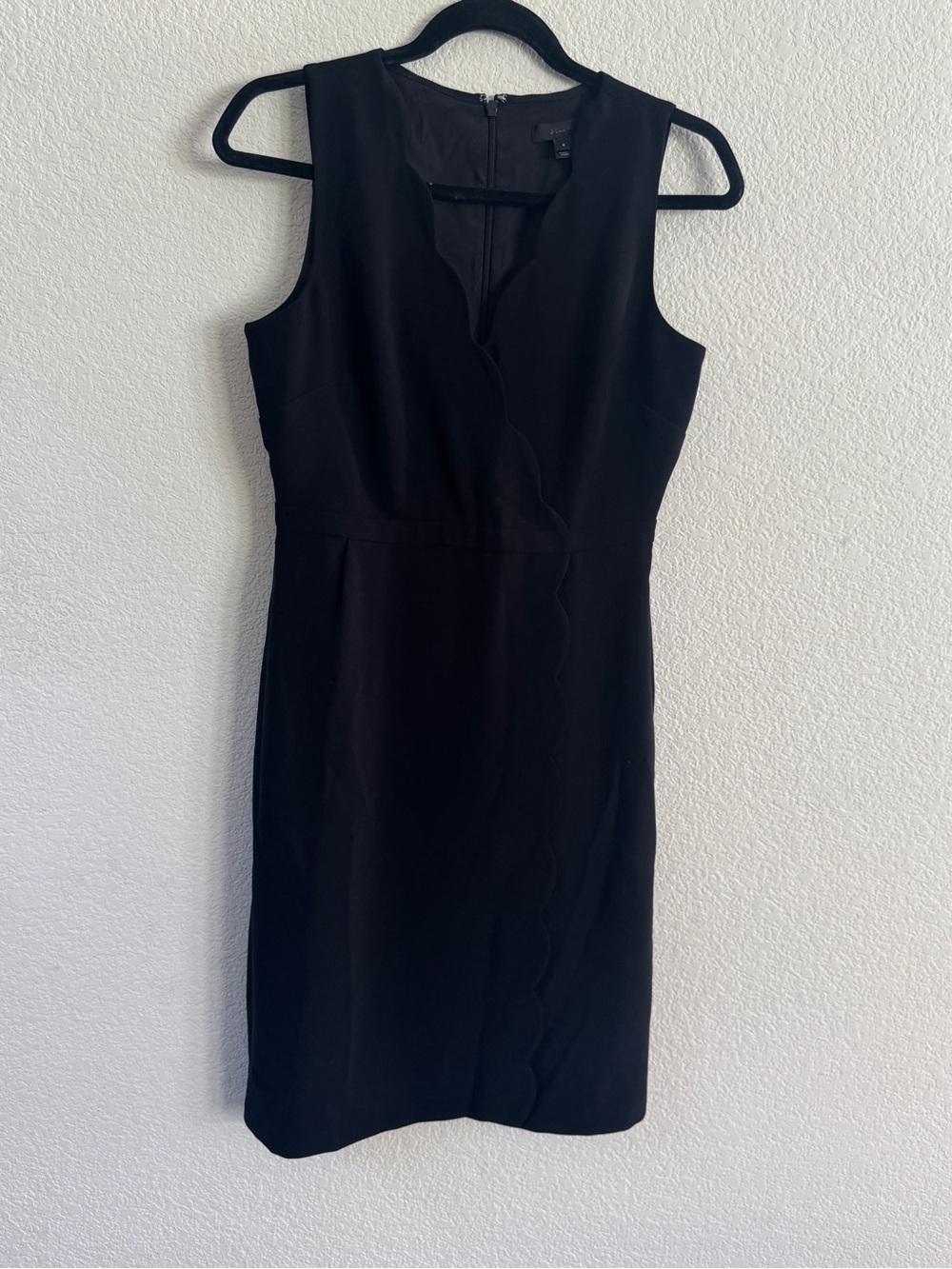 J. Crew Women’s Black Scallop Sheath cocktail Dress size 6 - Picture 6 of 12